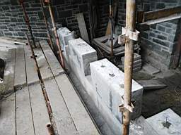 acastle 160040.jpg